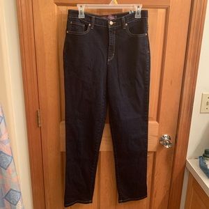 Gloria Vanderbilt straight jeans size 10